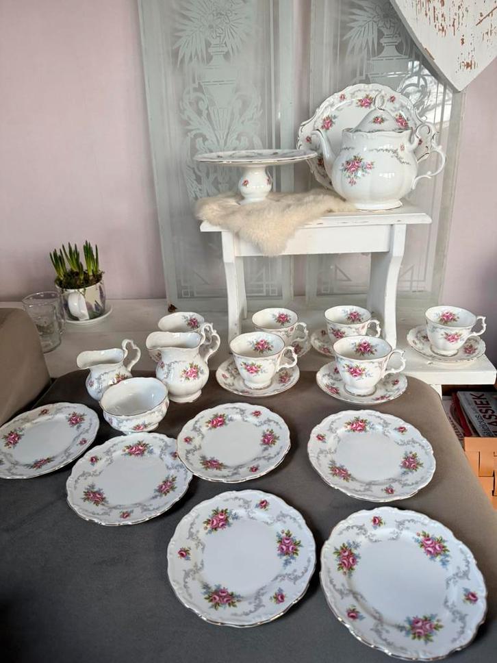Royal Albert Transquility 1969 6pers servies izgst porselein, Antiek en Kunst, Antiek | Servies compleet, Ophalen