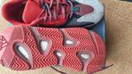 Yeezy 700 red, Kleding | Heren, Schoenen, Ophalen of Verzenden, Zo goed als nieuw, Overige kleuren