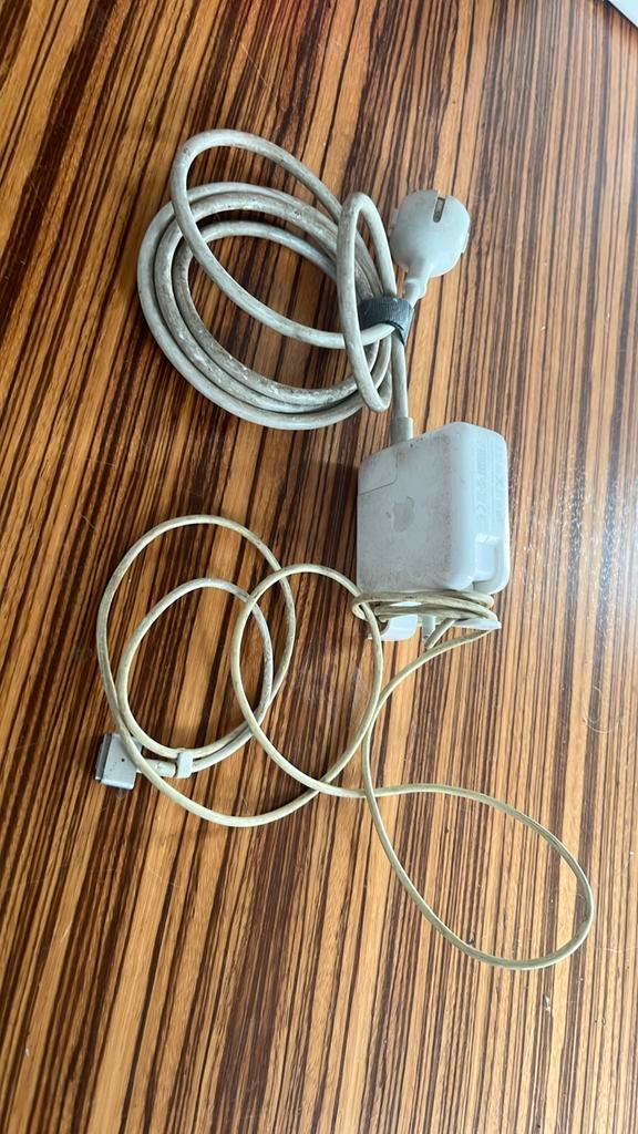 Apple MagSafe 1 45W oplader – origineel, goede staat, Computers en Software, Laptop-opladers, Gebruikt, Ophalen of Verzenden