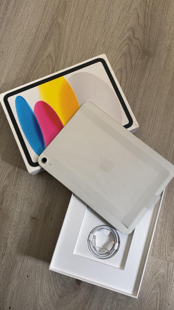 Apple iPad, Computers en Software, Apple iPads, Zo goed als nieuw, Overige modellen, 10 inch, Zilver, Ophalen