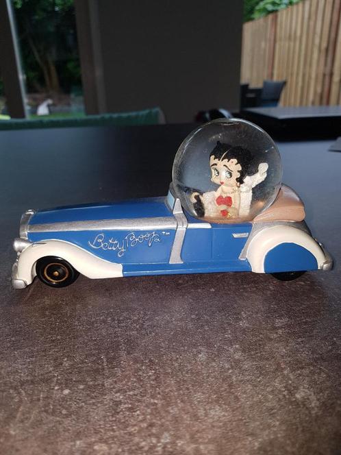 Betty Boop in Auto Avenue of the Stars Globe Beeld in Doos, Verzamelen, Stripfiguren, Zo goed als nieuw, Beeldje of Figuurtje