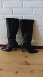 Zwarte laars met naaldhak - maat 39, Kleding | Dames, Schoenen, Ophalen, Hoge laarzen, Zwart, Zo goed als nieuw