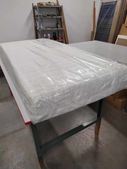 Laatste: Luxe 7 zone pocketmatras, 2 kanten latex 90x200x23, Huis en Inrichting, Slaapkamer | Matrassen en Bedbodems, Nieuw, Matras
