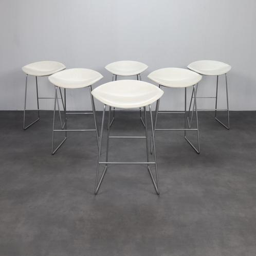 6x Barstool “Mick” by Niels Bendtsen for Montis, 2008, Huis en Inrichting, Barkrukken, Gebruikt, 60 tot 90 cm, 5 krukken of meer