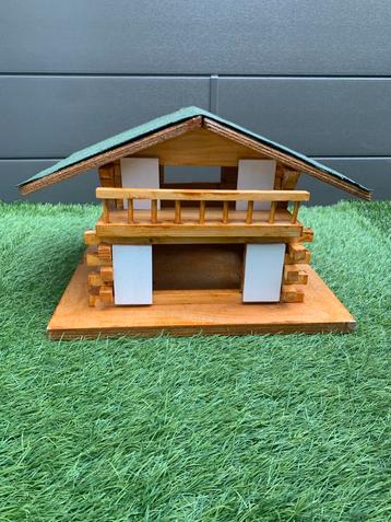 *** super leuk vogelhuisje**** beschikbaar voor biedingen