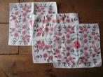 3 Vintage stoffen servetten met roze bloemen, Huis en Inrichting, Keuken | Textiel, Overige typen, Ophalen of Verzenden, Roze