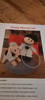 Haakpatroon funny pierrot set, Ophalen of Verzenden, Figuurtje(s)