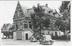 Zaamslag.  Gemeentehuis.   (fotokaart), Verzamelen, Ansichtkaarten | Nederland, 1940 tot 1960, Gelopen, Verzenden