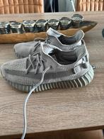 Yeezy Boost 350 V2 ‘Steeple Grey’ maat FR42, Overige kleuren, Ophalen of Verzenden, Sneakers of Gympen, Gedragen