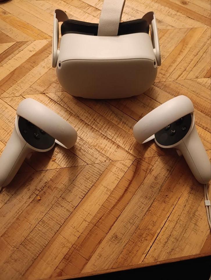 Oculus Quest 2, Spelcomputers en Games, Virtual Reality, Zo goed als nieuw, Overige platformen, Ophalen