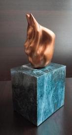 Abstract brons beeld van een vrouwelijk naakte in oefening, Antiek en Kunst, Antiek | Koper en Brons, Ophalen of Verzenden, Brons