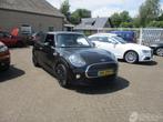 MINI Cooper 1.5 Cooper Business NAP (bj 2017), Auto diversen, Zwart, Handgeschakeld, Mini, Benzine