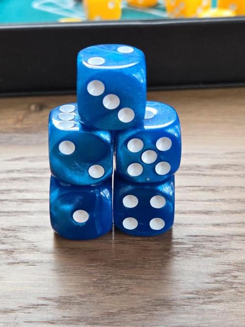 Dobbelstenen, Hobby en Vrije tijd, Gezelschapsspellen | Bordspellen, Nieuw, Ophalen of Verzenden