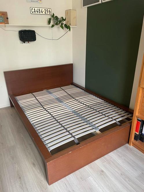 GRATIS - Bedframe met lattenbodem (160x200), Huis en Inrichting, Slaapkamer | Bedden, Gebruikt, Tweepersoons, 140 cm, 200 cm, Hout