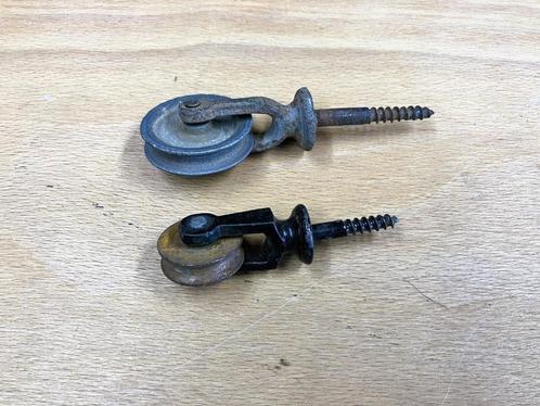 2 Antieke katrollen, gebruikt voor antieke deurbel, Huis en Inrichting, Deurbellen, Gebruikt, Draadloos, Ophalen of Verzenden