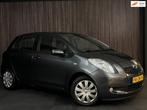 Toyota Yaris 1.3 VVTi Sol / MMT STOELVERWARMING/PDC/LEER/NAP, Gebruikt, 750 kg, 4 cilinders, Elektrische ramen