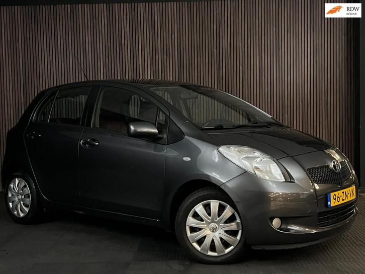 Toyota Yaris 1.3 VVTi Sol / MMT STOELVERWARMING/PDC/LEER/NAP, Auto's, Toyota, Bedrijf, Te koop, Yaris, ABS, Airbags, Airconditioning