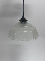 Antiek vintage hanglampje wit doorschijnende lap gekarteld, Antiek en Kunst, Antiek | Lampen, Ophalen of Verzenden