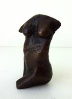 Bronzen beeldje van torso van een vrouw 3853-b, Ophalen of Verzenden, Brons