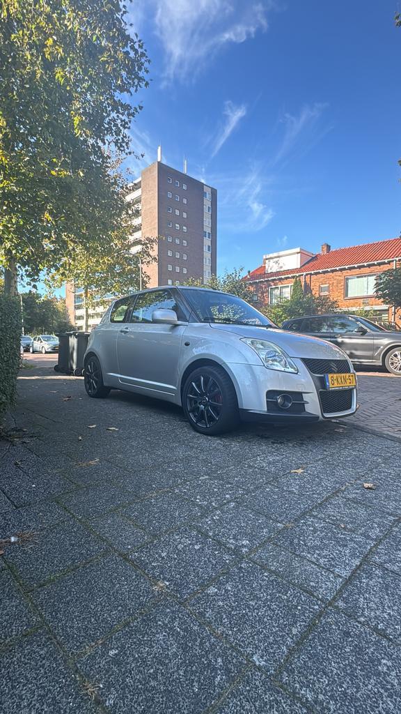 Suzuki Swift 1.6 3D Sport 2007 Grijs, Auto's, Suzuki, Bedrijf, Swift, Benzine, E, Hatchback, Handgeschakeld, Geïmporteerd, Zilver of Grijs