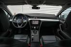 Volkswagen Passat 1.5 TSI Elegance Business R Leer Navi, Auto's, 4 cilinders, 150 pk, Zwart, Bedrijf
