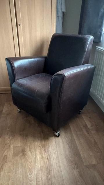 Mooie stoel / fauteuil beschikbaar voor biedingen