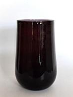 Vaas robijnrode en lila glas (7703), Huis en Inrichting, Ophalen, Overige kleuren, Minder dan 50 cm, Glas