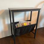 Mooie side table met lectuurbak hout/  metaal, Ophalen of Verzenden, Zo goed als nieuw, 25 tot 50 cm, Rechthoekig