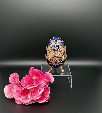 Vintage decoratie ei sieradendoosje op pootjes in doos - D7 beschikbaar voor biedingen