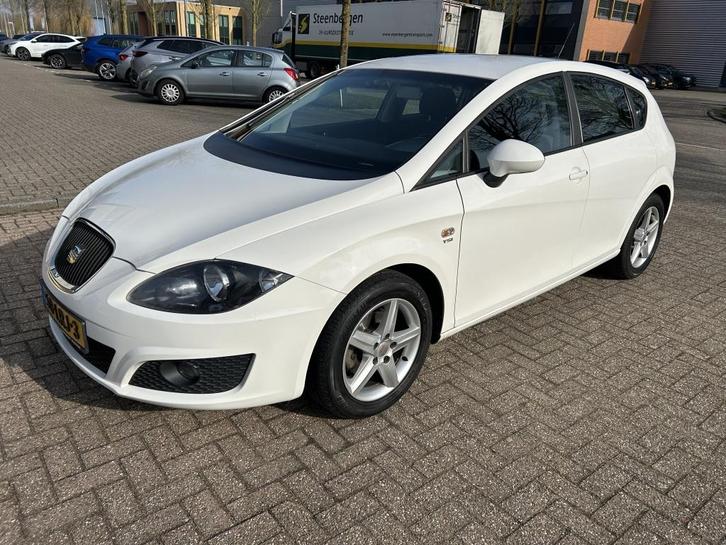 SEAT Leon 1.2 TSI Style 105PK 1e EIG CLIMA CRUISE NAP!, Auto's, Seat, Te koop, Leon, ABS, Airbags, Airconditioning, Alarm, Bluetooth