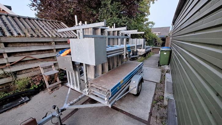 Te huur Aluminium Rolsteiger met Aanhanger 11m uitwijkconsol, Doe-het-zelf en Verbouw, Steigers, Gebruikt, Rolsteiger of Kamersteiger