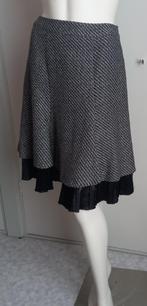 Hele Mooie en Leuke Rok, maat 38, Steps , Als Nieuw, Maat 38/40 (M), Ophalen of Verzenden, Zo goed als nieuw, Knielengte
