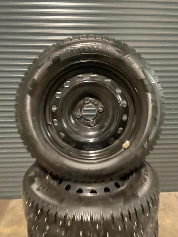 Spike Banden sets 165/65/R16 - 215/65/R16 - 205/60/R16 beschikbaar voor biedingen