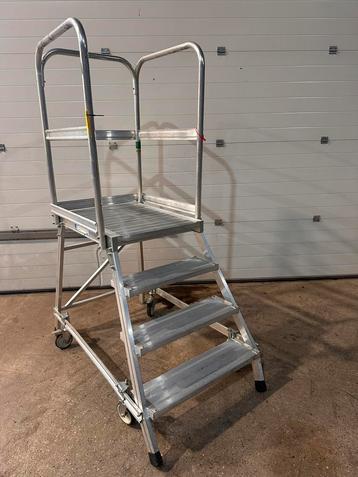 Aluminium verrijdbare platformtrap trap trappen 28 beschikbaar voor biedingen