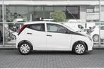 Toyota Aygo 1.0 VVT-i 72pk 5D x-fun, Voorwielaandrijving, Stof, Gebruikt, 4 stoelen