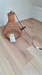 Xenos rieten hanglamp, Huis en Inrichting, Ophalen of Verzenden, Nieuw, Overige materialen, Minder dan 50 cm