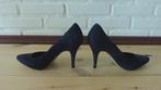Donkerblauwe nubuck pump - maat 39, Ophalen, Pumps, Blauw, Zo goed als nieuw