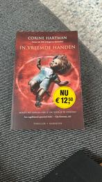 Corine Hartman - In vreemde handen, Boeken, Corine Hartman, Ophalen of Verzenden, Zo goed als nieuw, Nederland