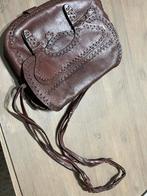 Oud leren tas, Sieraden, Tassen en Uiterlijk, Tassen | Damestassen, Ophalen of Verzenden, Zo goed als nieuw, Bruin, Handtas