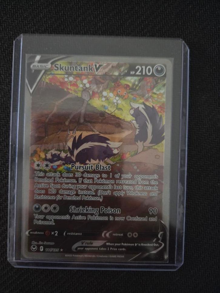 Skuntank V 181/195 Silver Tempest, Hobby en Vrije tijd, Verzamelkaartspellen | Pokémon, Nieuw, Losse kaart, Ophalen of Verzenden