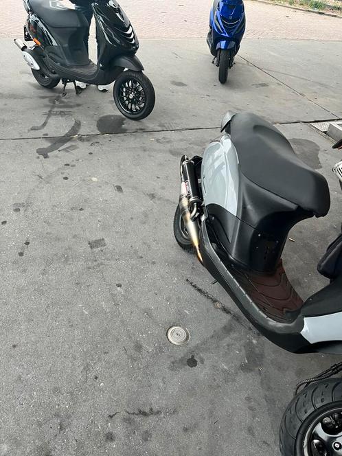 Zip 70cc, Fietsen en Brommers, Scooters | Piaggio, Gebruikt, Zip, Maximaal 45 km/u, Tweetakt, Ophalen