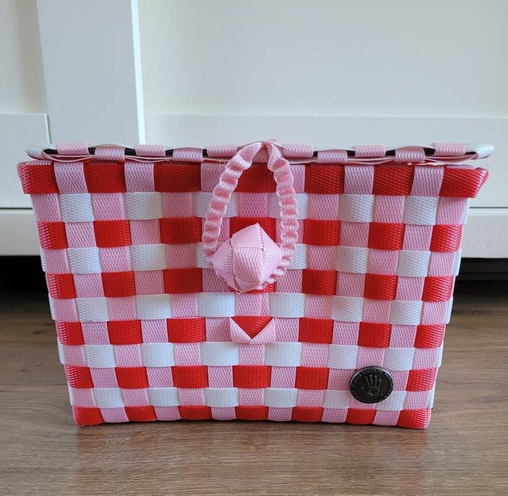 Handed By Pisa Basket, gevlochten mand, Huis en Inrichting, Woonaccessoires | Schalen en Manden, Zo goed als nieuw, Mand, Vierkant