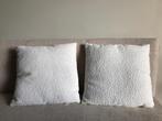 2 kussens teddy stof crème/wit, Huis en Inrichting, Woonaccessoires | Kussens, Ophalen of Verzenden, Nieuw, Wit, Vierkant