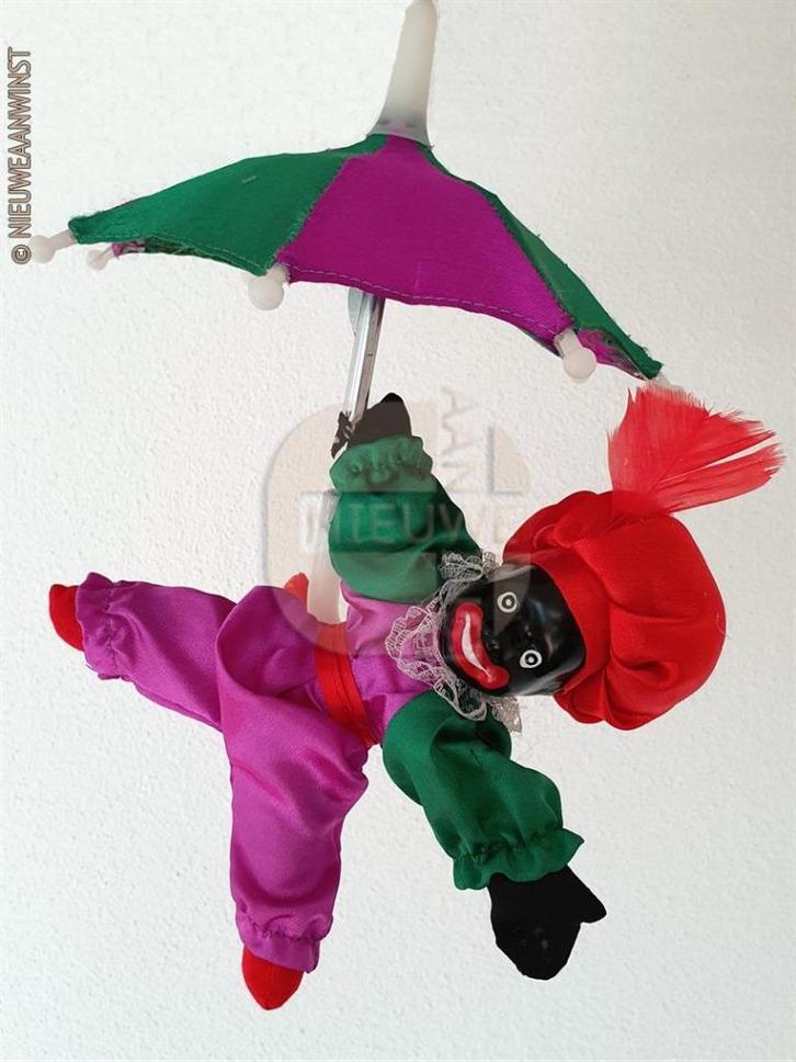 Authentieke hangende etalage zwarte Piet pop - 20cm, paars, Diversen, Sinterklaas, Zo goed als nieuw, Verzenden