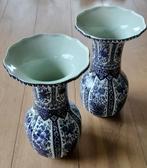 2 ronde Trompetkraagvaasjes Delfsblauw, Ophalen of Verzenden