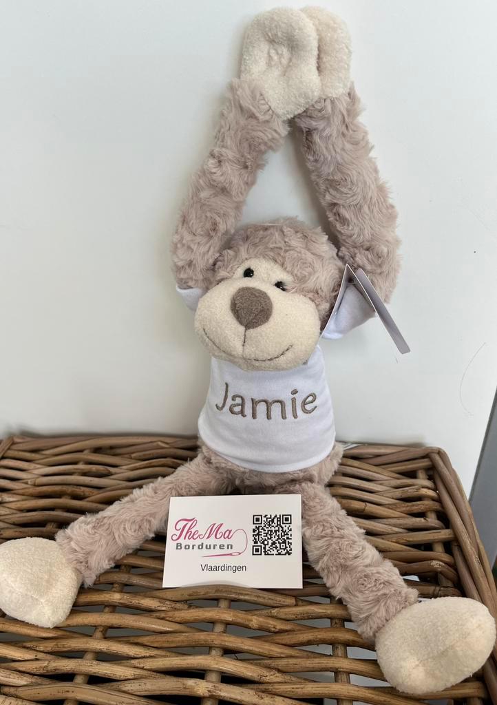 Kraamcadeau slingeraapje geborduurd met naam op het shirtje, Kinderen en Baby's, Kraamcadeaus en Geboorteborden, Nieuw, Kraamcadeau