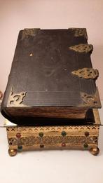 Neogotische bijbel standaard en staten bijbel 1715, Ophalen of Verzenden