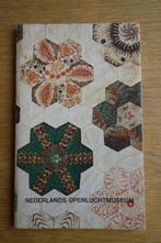 Boek, Nederlands Openluchtmuseum Gids 1976, Ophalen of Verzenden, Gelezen