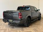 Dodge Ram 1500 5.7 V8 4x4 Crew Cab Laramie|1e EIGENAAR|GRIJS, Auto's, Automaat, Lichtsensor, Gebruikt, 5654 cc