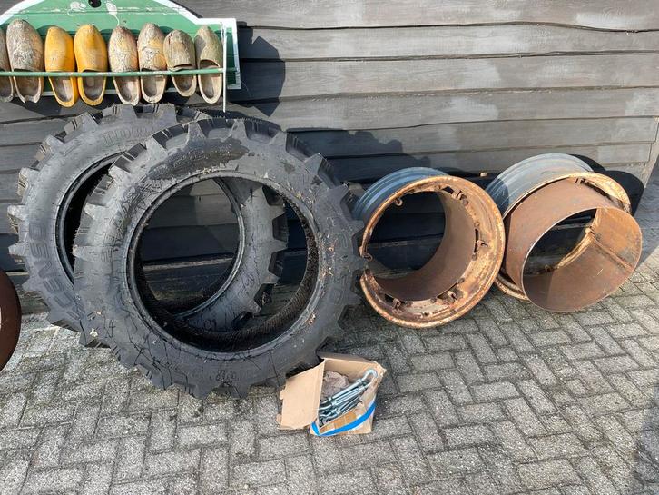 Dubbellucht banden met velgen, Zakelijke goederen, Agrarisch | Onderdelen | Banden, Velgen en Assen, Ophalen of Verzenden